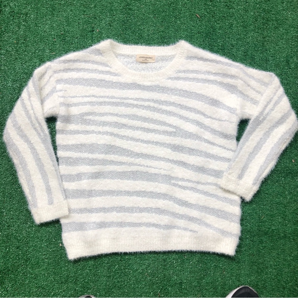 Loved+Adored Silver & White Long Sleeve Sweater Warm Cozy Pullover Sweater S/M - Picture 3 of 7